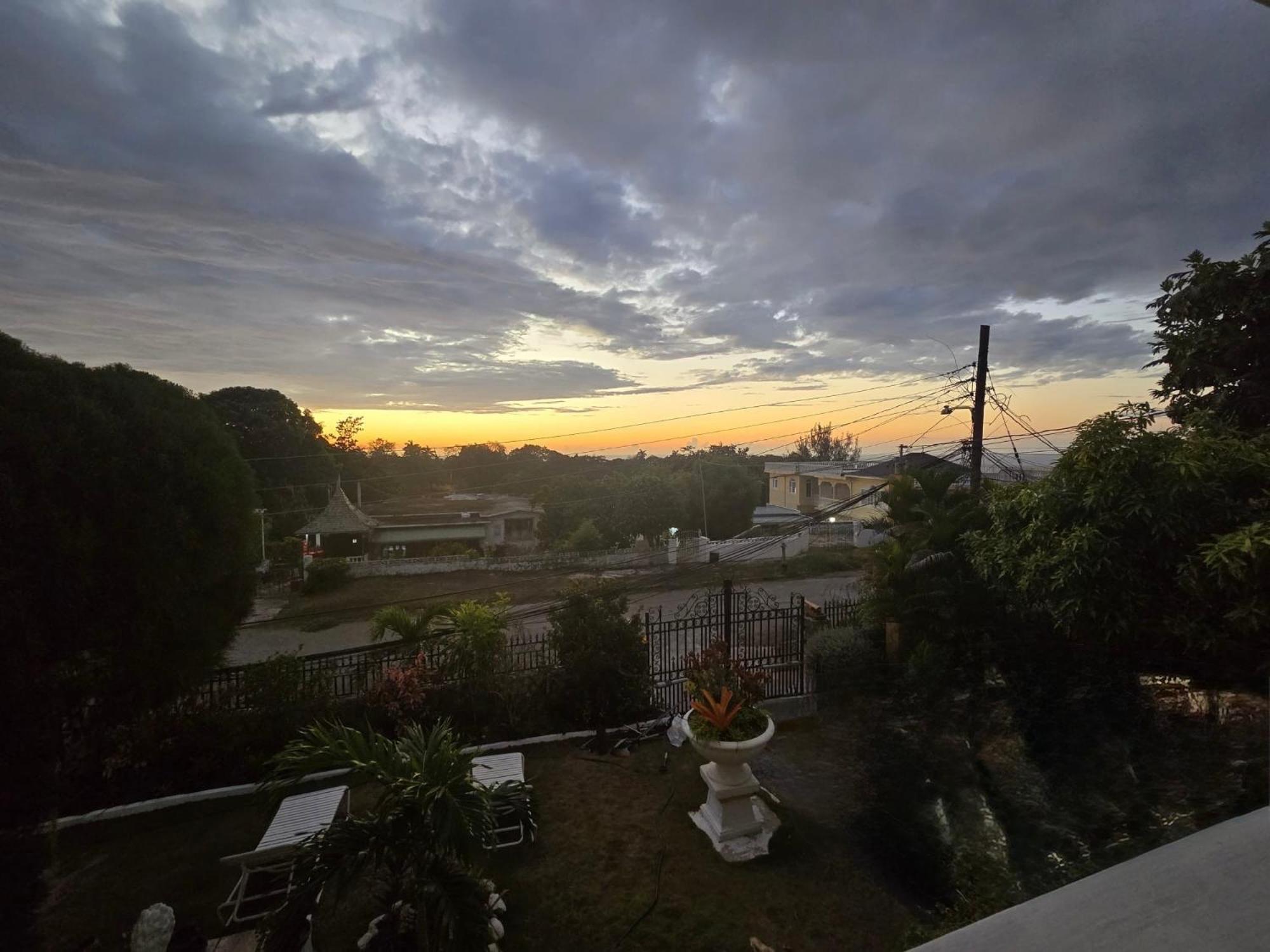 Paradise Palms Jamaica Vacation Rental Montego Bay Dış mekan fotoğraf